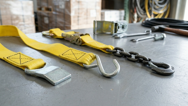 Winch Strap End Fittings: Flat Hook, Wire Hook, Chain Anchor Explained